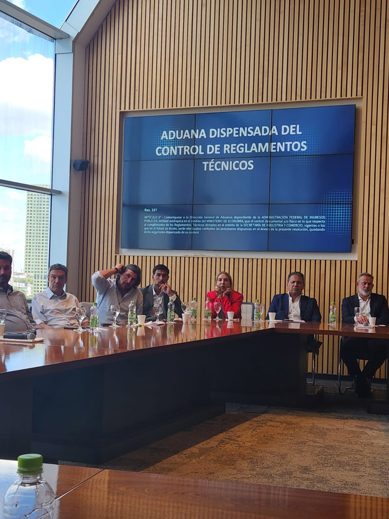 Primera reunión de socios del año